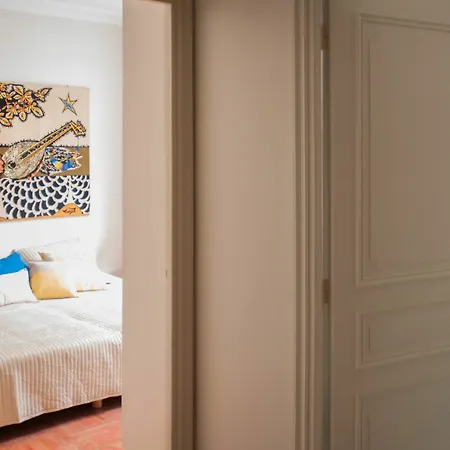 Pelican - Apt. Near Eiffel Tower Paris