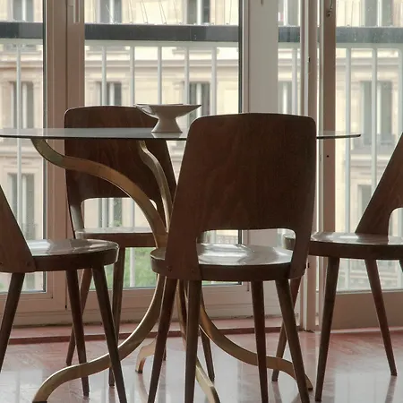 Pelican - Apt. Near Eiffel Tower 巴黎